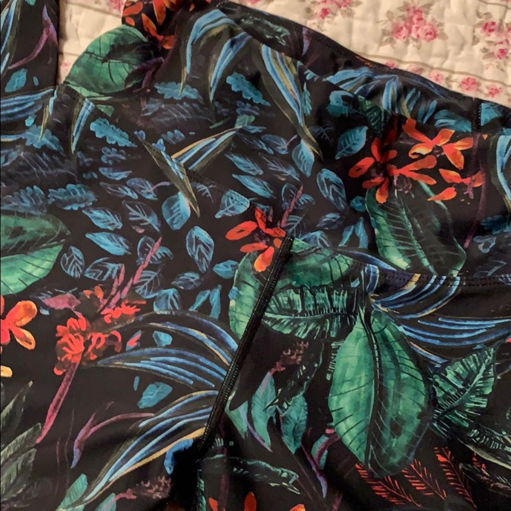 Lorna Jane Jungle Print - Like New!